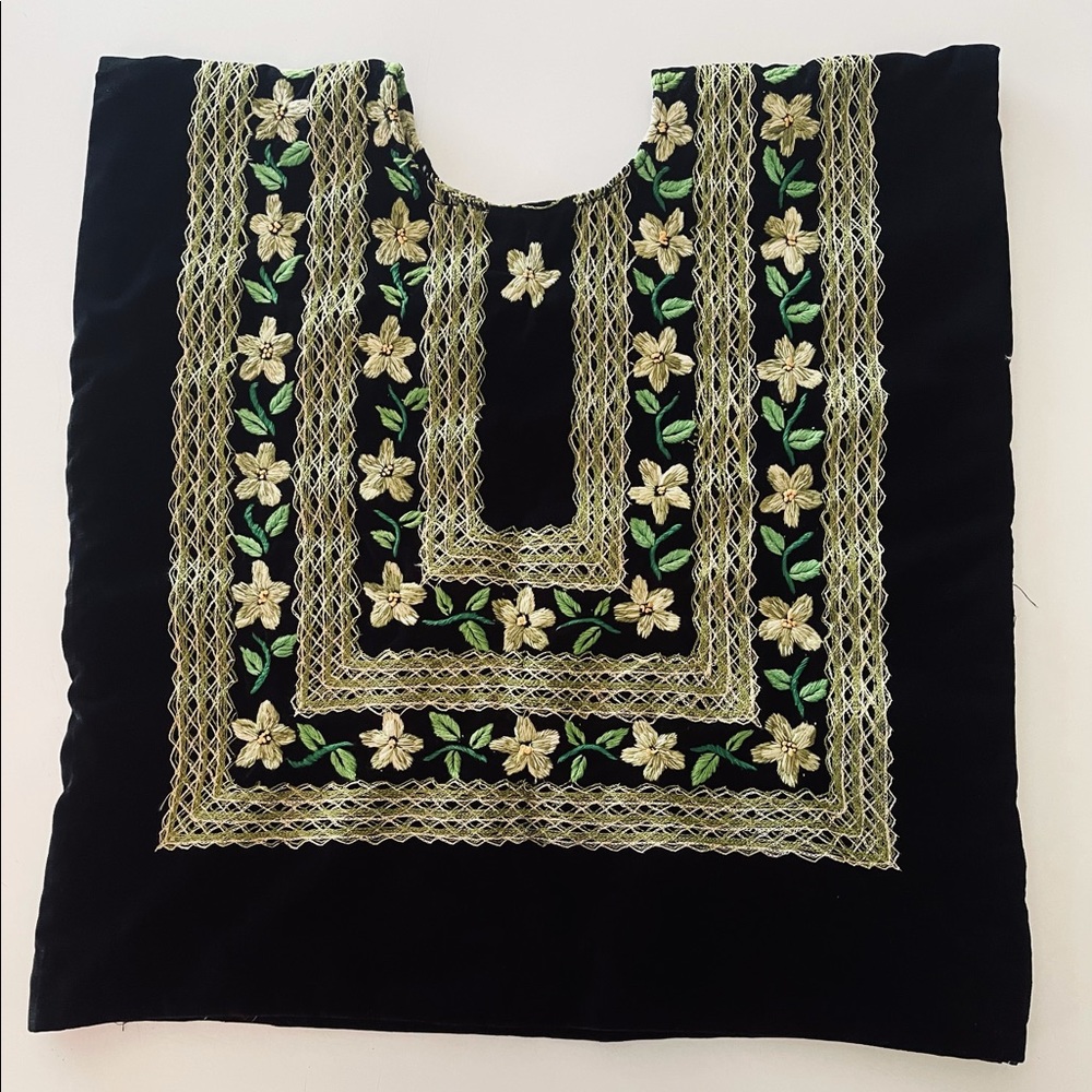 VINTAGE VELVET HAND EMBROIDERED HUIPIL (BLOUSE)